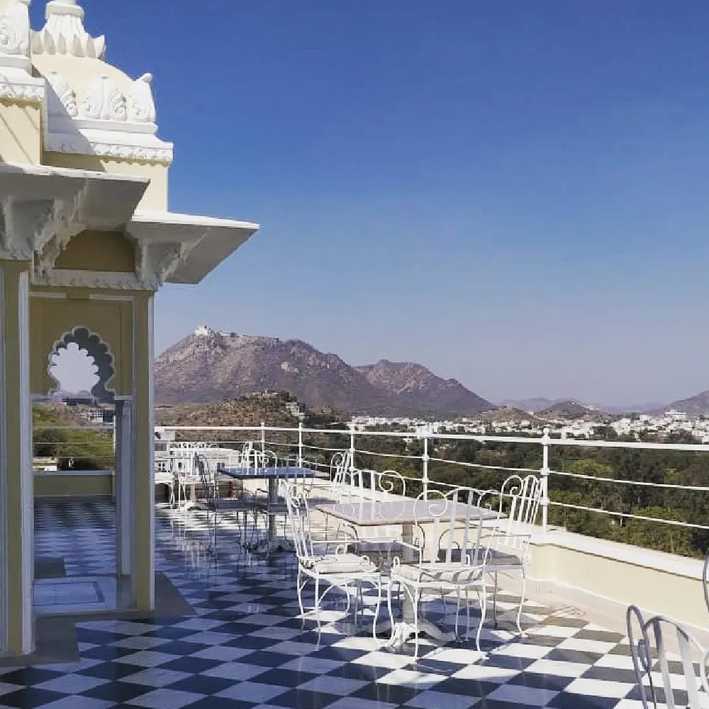 Watch Udaipur Unfold from the Best View at Burj Baneria