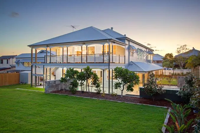 What's the Best Way to Design a Home for Brisbane's Steep Blocks?
