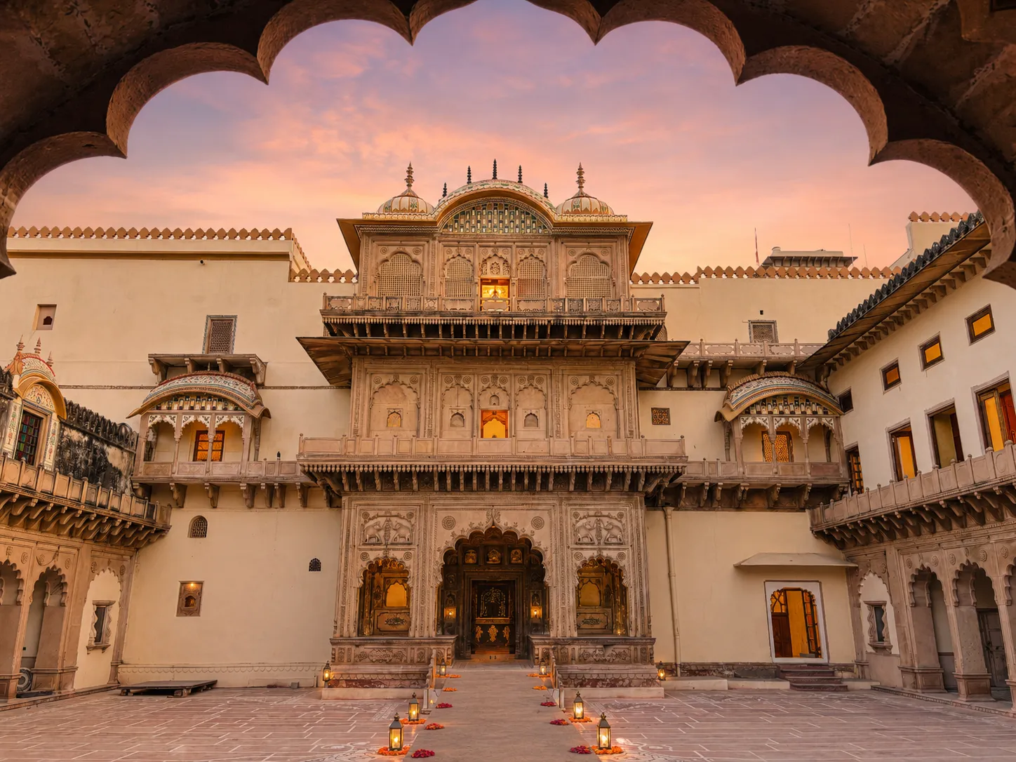 What Makes a Heritage Hotel in Bharatpur Different from an Ordinary City Hotel?