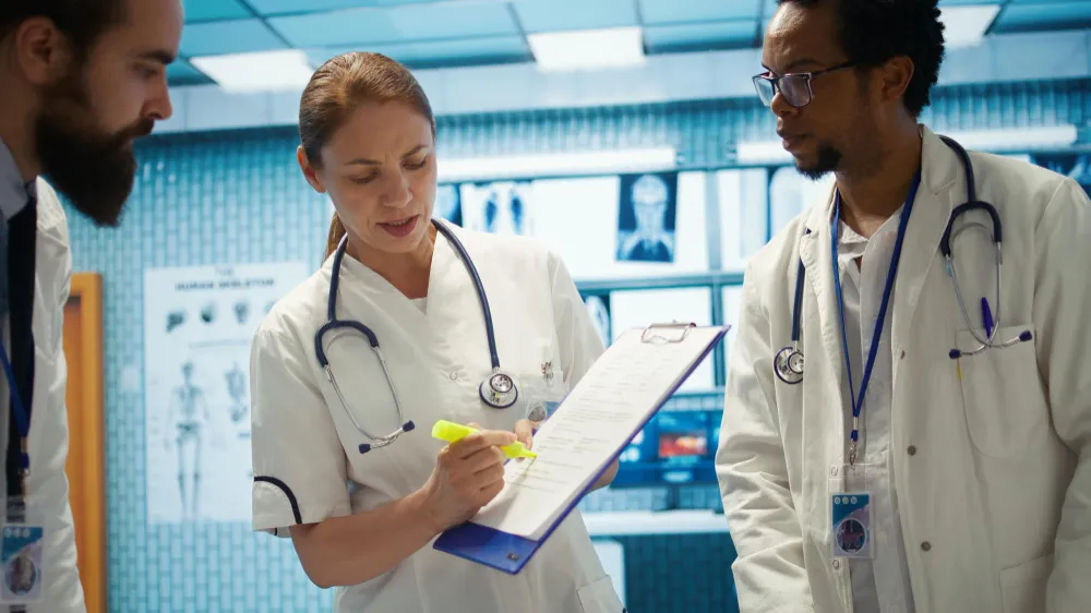 The Ultimate Guide to Agency Nursing in Australia: Pay Rates, State Trends, and Roster Freedom