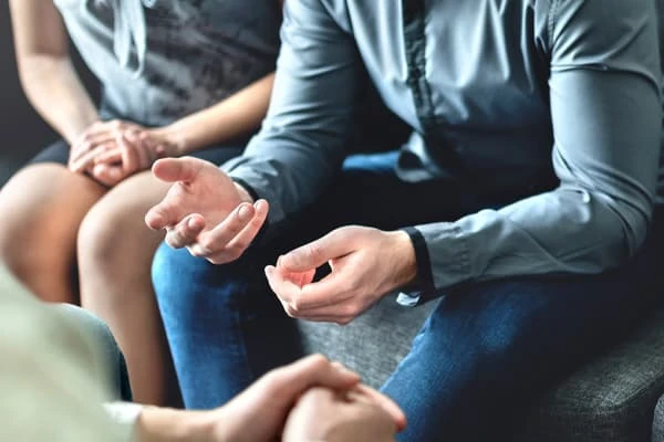 How to Chose and Hire a Divorce Lawyer Who Is Right For You