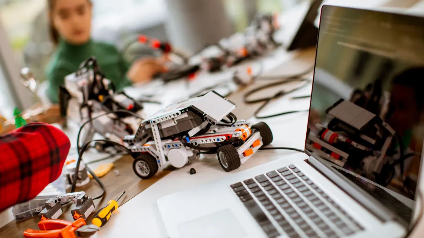 Meta Robotics