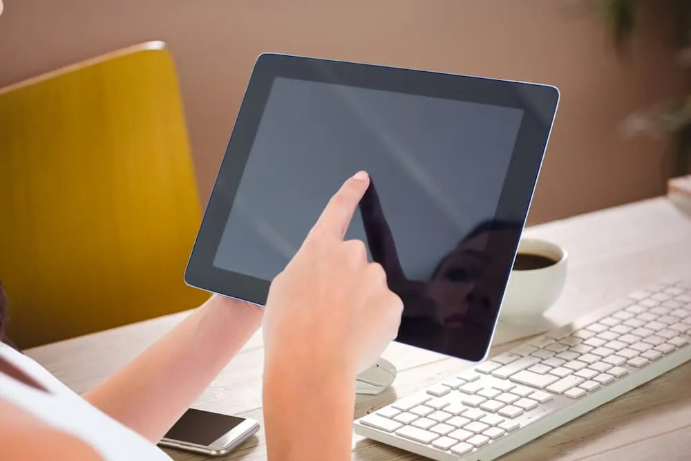 Key Advantages of Choosing iPad Rent Instead of Buying Devices
