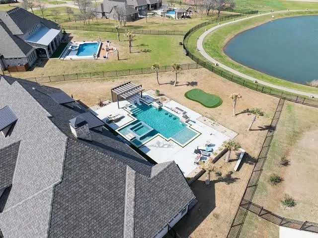 Pool Cleaners Near Me | Top 7 Expert Pool Cleaning Services