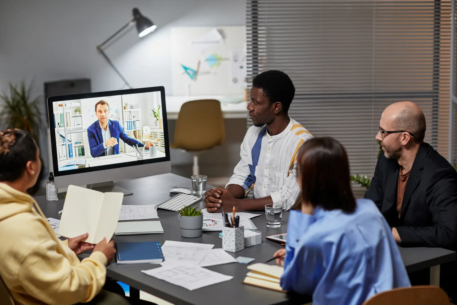 Customer service training methods compared: Which approach delivers the best results