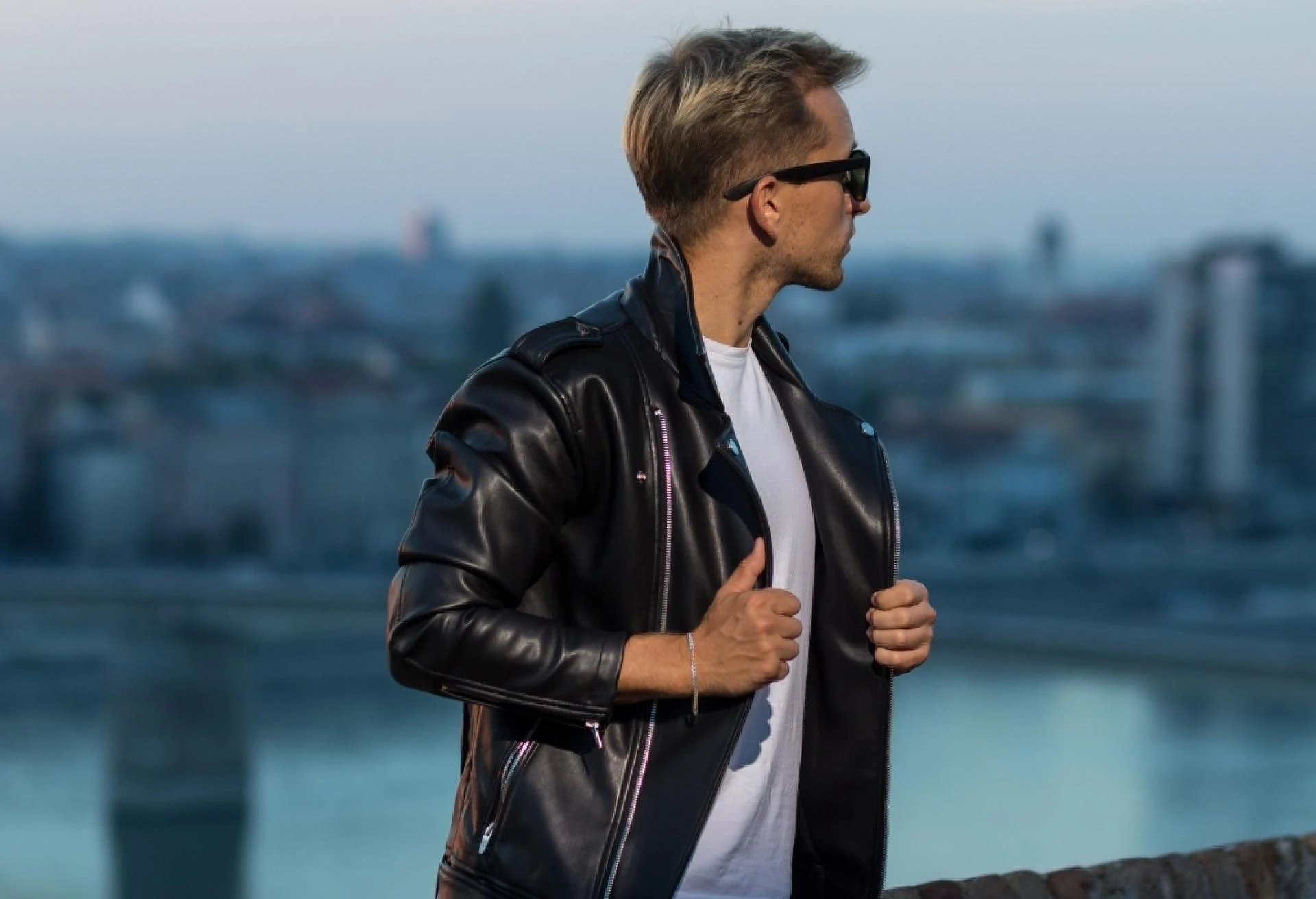 The Ultimate Guide to Men's Leather Motorcycle Jackets: Style, Protection, and More