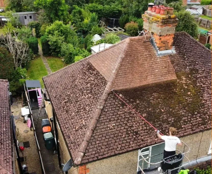 5 Smart House Roof Cleaning Habits That Can Extend Your Roof's Life