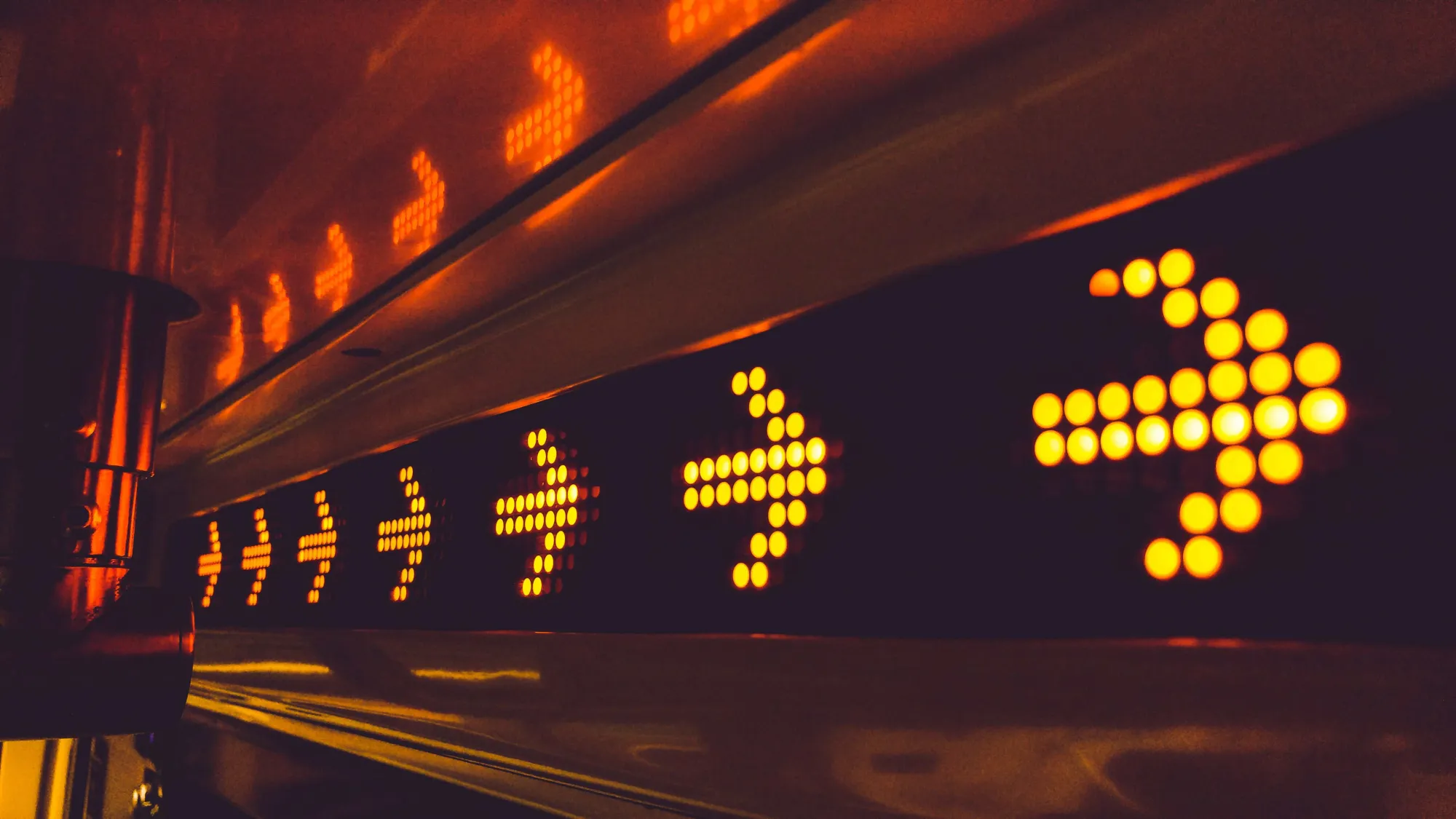 How Large LED Electronic Signs Help Businesses Maximize Visibility and Customer Engagement