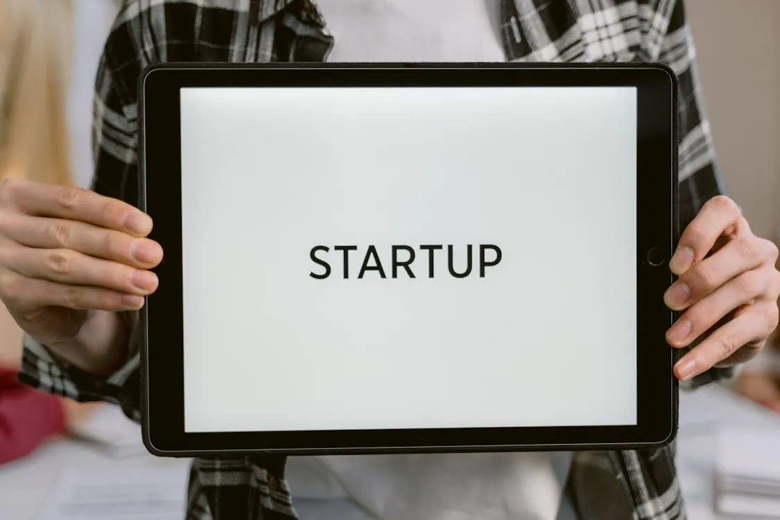 Scaling Through Struggle: How Tech Founders Manage Chronic Stress via Formal Leave