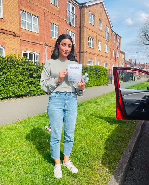 How Motorway Driving Lessons in Warwick Build Better Driving Skills?