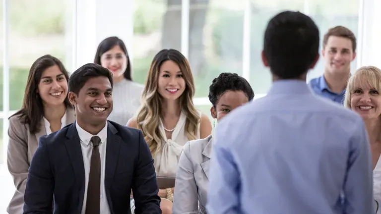 How a Sales Training Course Helps Teams Improve Performance and Increase Revenue