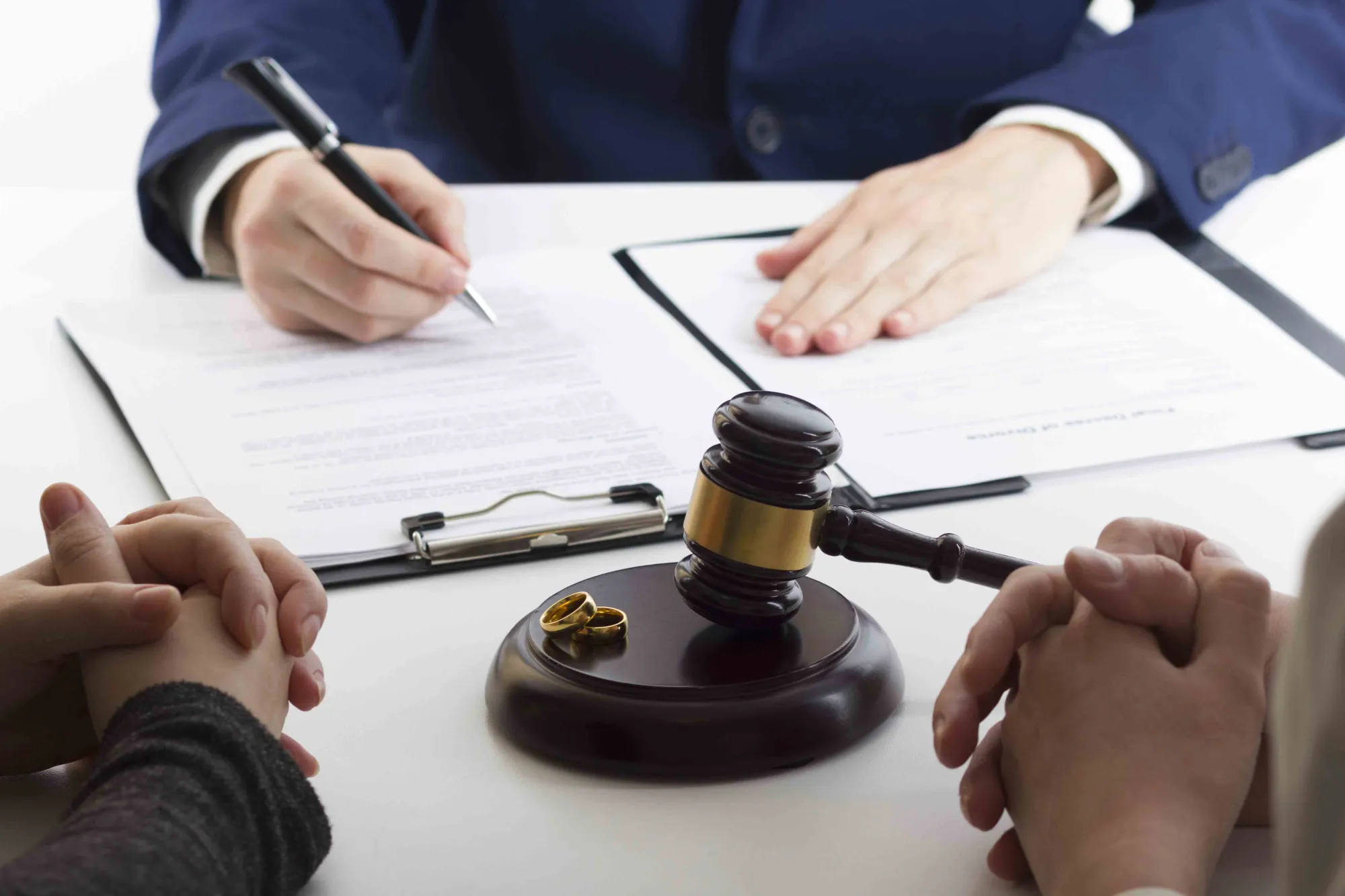 Why More Families Are Consulting a Family Law Attorney Before Filing for Divorce