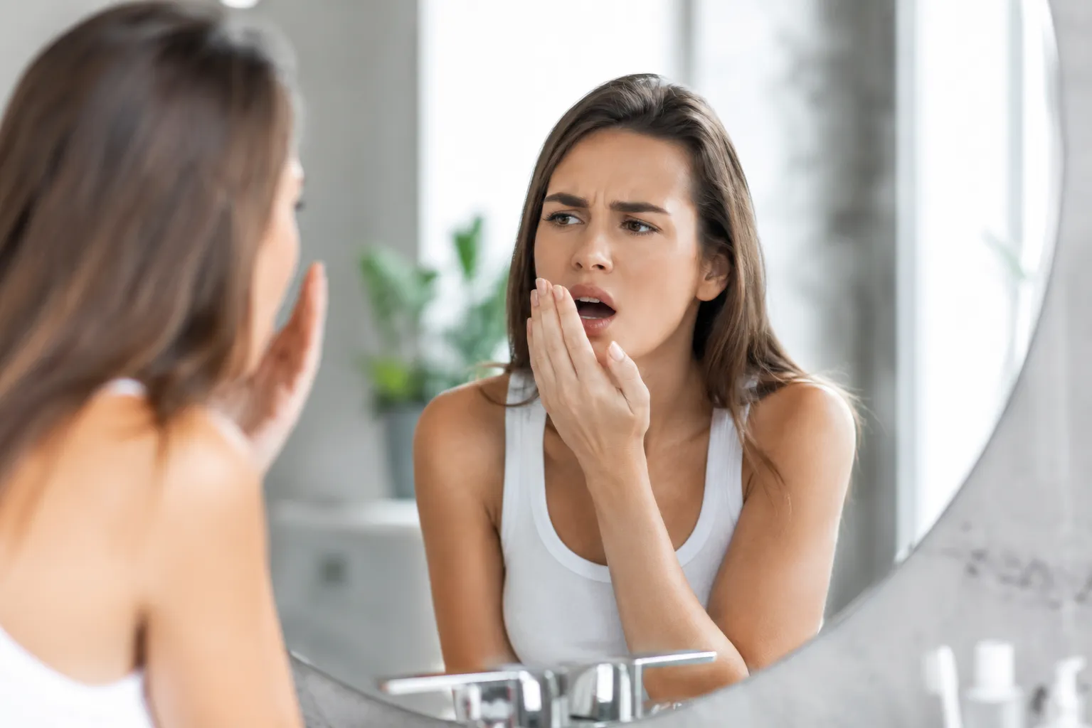 The Hidden Reasons Your Breath Still Smells After Brushing