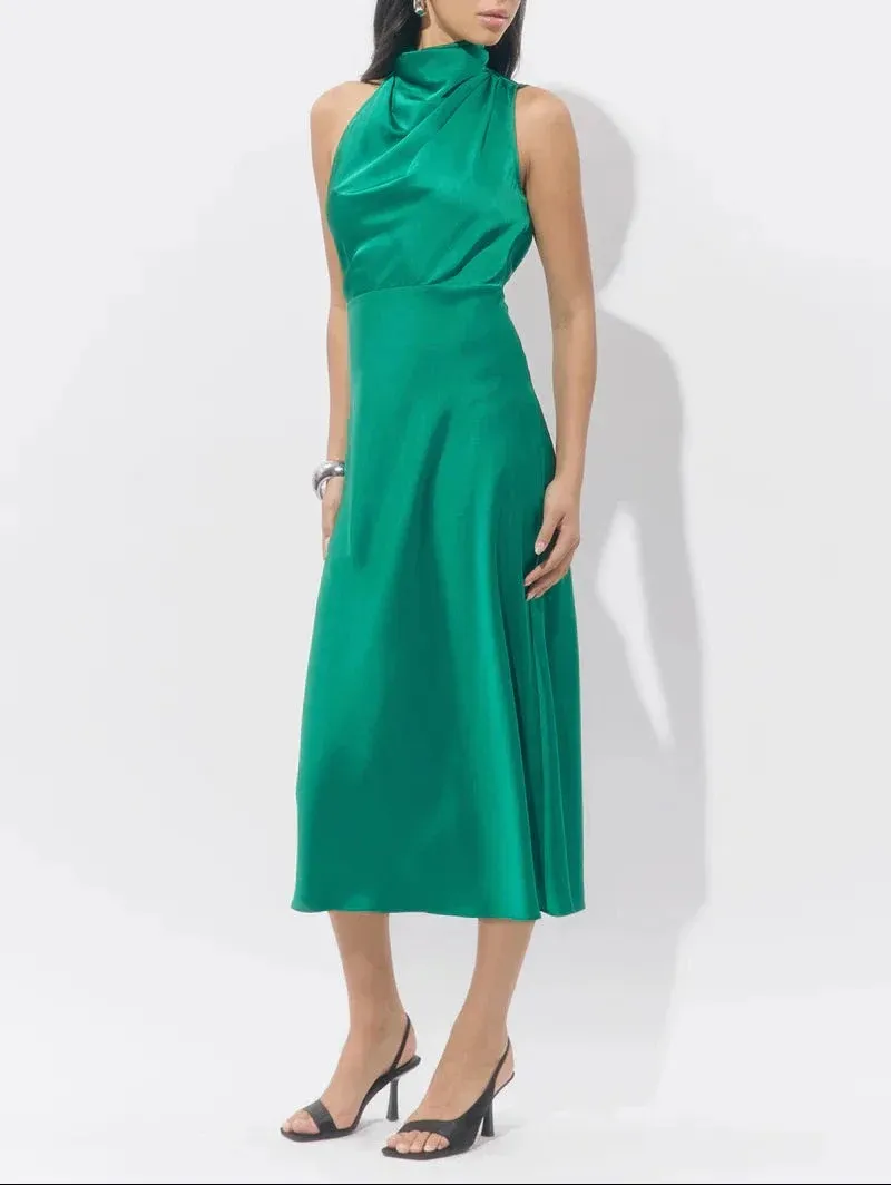 How to Dress for a Graduation Ceremony: A Complete Style Guide