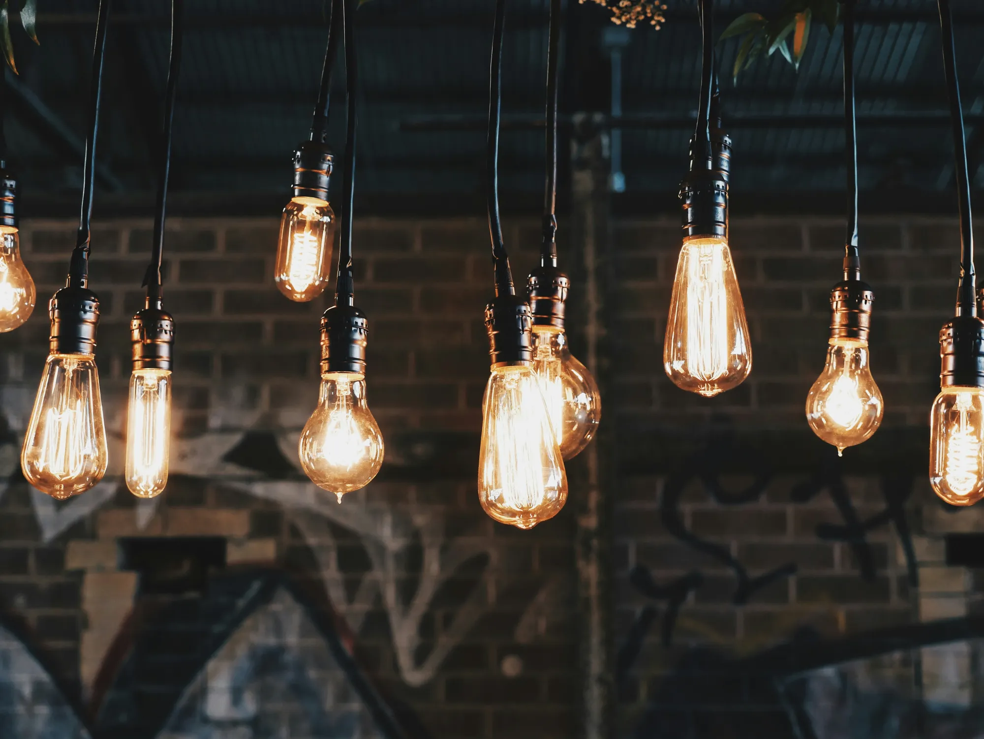 Energy Efficient Lighting for Retail Spaces: Balancing Savings and Aesthetics