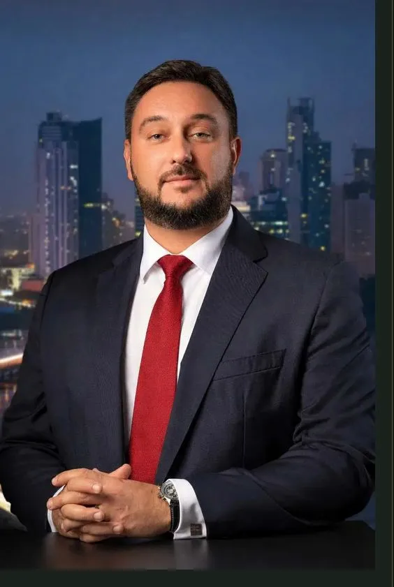 Luigi Wewege: Finance, International Banking, and Investment Expertise