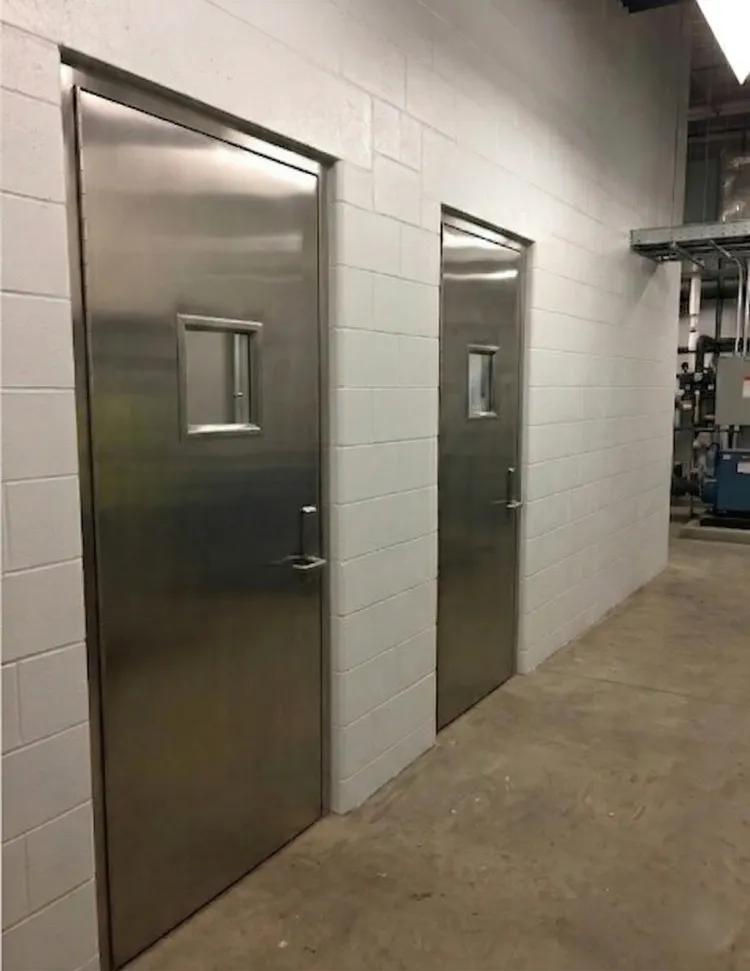 Cleanroom Personnel Doors for Safer and Cleaner Workspaces
