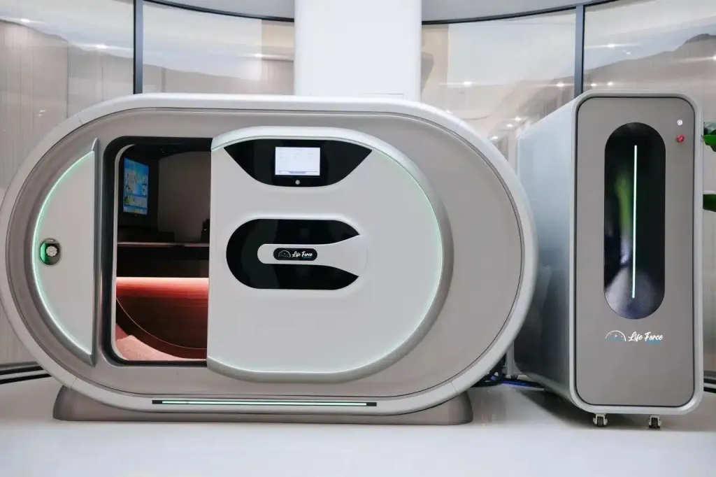 What Features Should You Look for in a Summit to Sea Hyperbaric Chamber?
