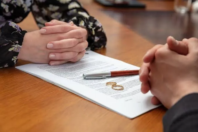 Why Wealthy Couples Increasingly Seek a High-Asset Divorce Lawyer Early