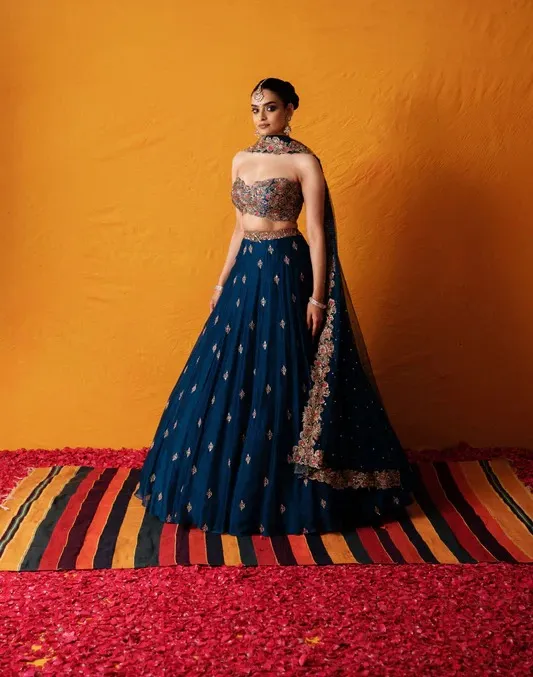 Why Is a Corset Lehenga Becoming a Popular Choice for Modern Brides?
