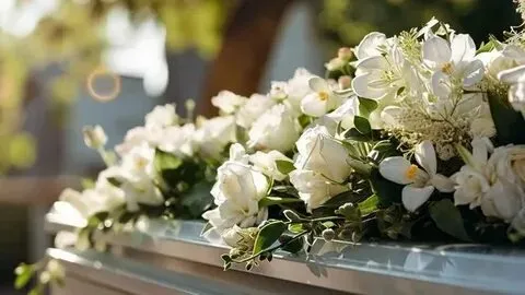 Seasonal Funeral Flowers and How Availability Affects Memorial Arrangements