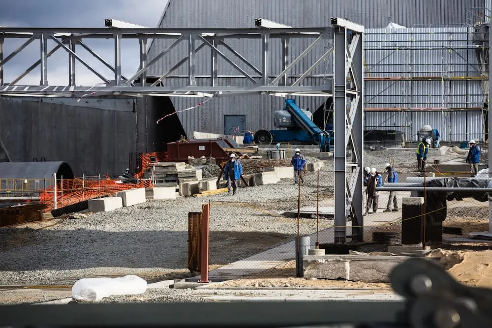 Choosing Commercial Concrete Companies Near Me for Reliable Project Success