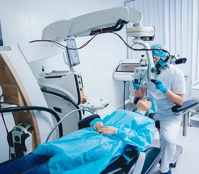 What to Know Before Choosing Droopy Eyelid Surgery London