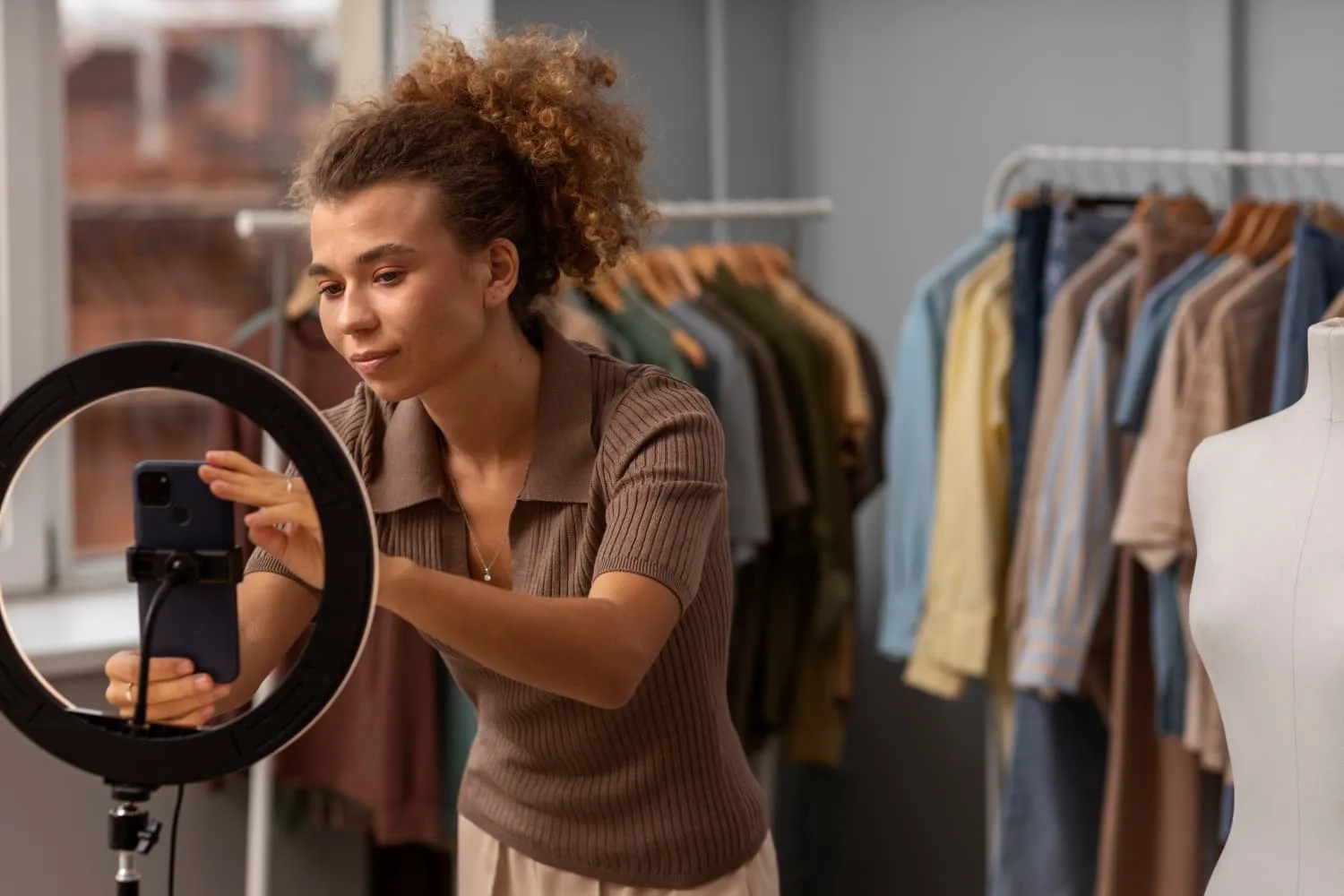 How Transparency and Real Results Build Trust in TikTok Business Education