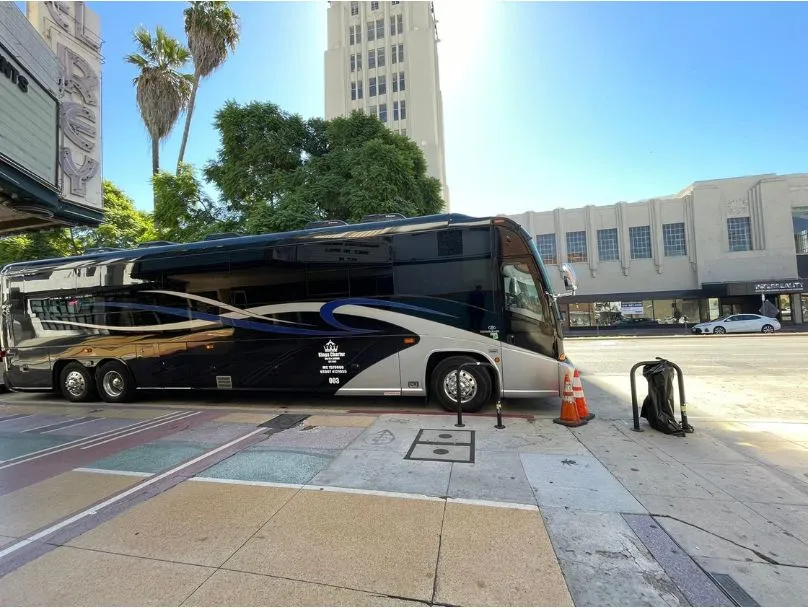 Save 30% On Sleeper Bus Rental For Business Travel