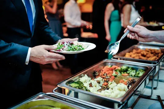 Office Catering, Done Right: Simple Ways to Get It Right