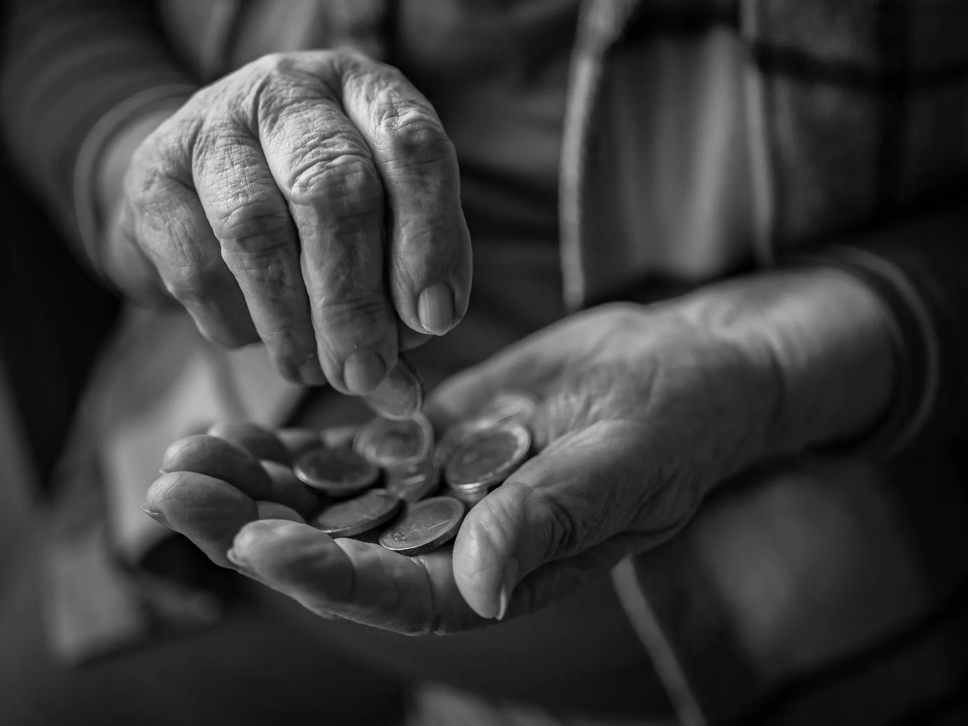 The Financial Decisions People Regret at 70