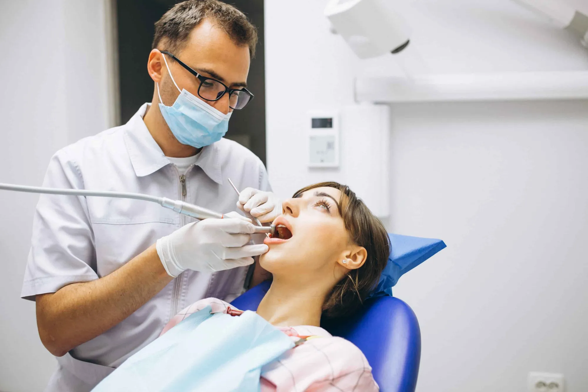 How a Dentist in Lake Mary Supports Healthy Smiles
