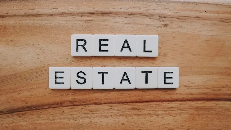 Avoiding Common Mistakes That Can Sink Estate Agents
