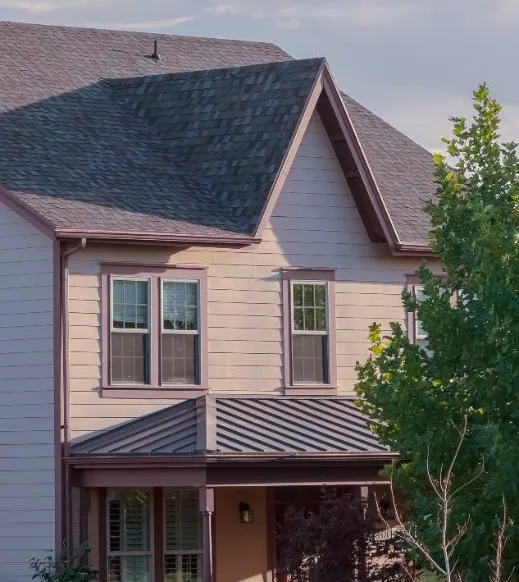 How A Reliable Emergency Roof Contractor Helps You
