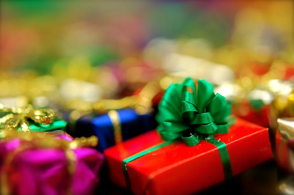 Onam Corporate Gifts for Construction Companies in Dubai: Employee, Engineer & Client Gift Ideas 2026
