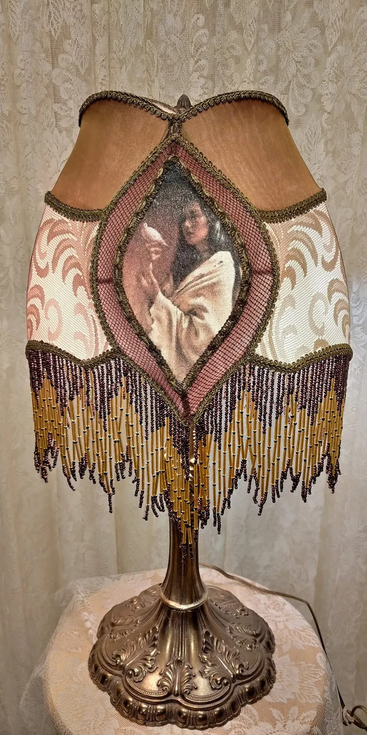 How to Choose the Best Lampshade Fringe for Antique Lampshades