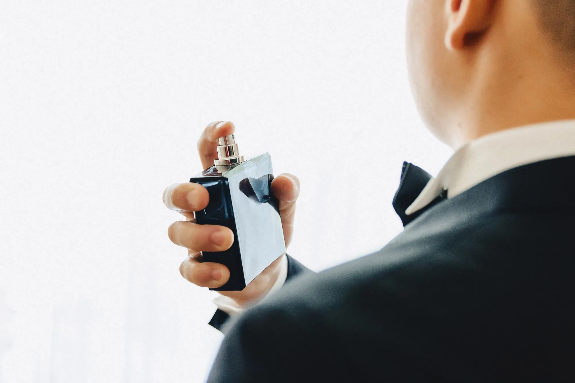 How to Make Your Perfume Last Longer in Pakistan’s Hot Weather