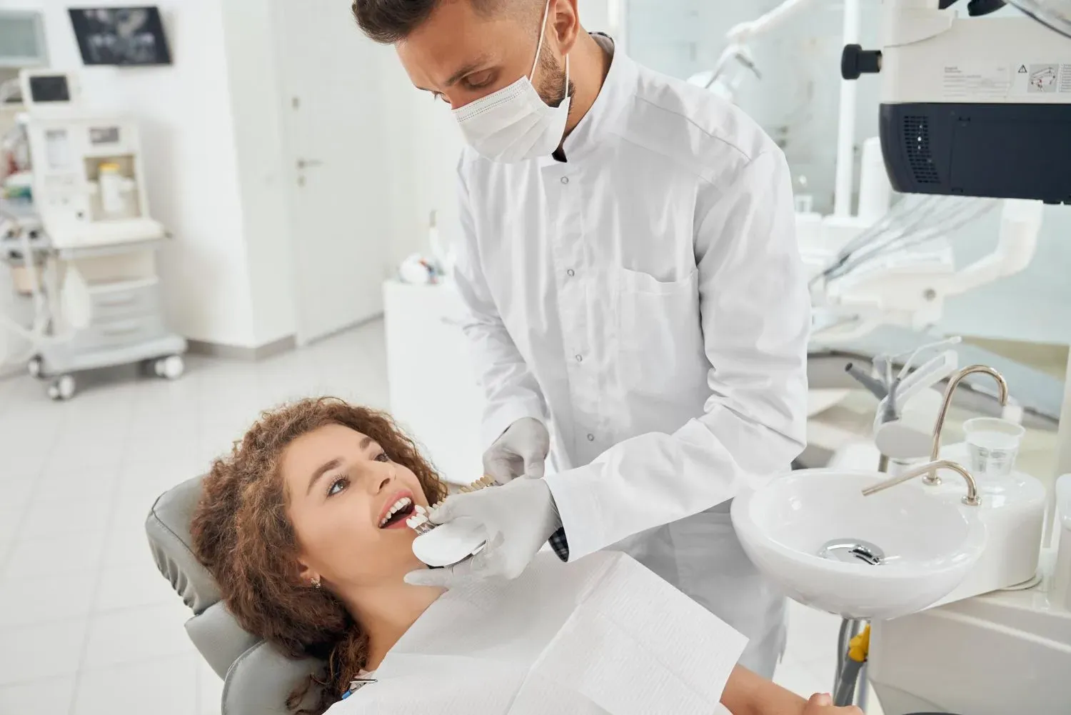 What Patients Should Expect From a Dental Clinic Burton