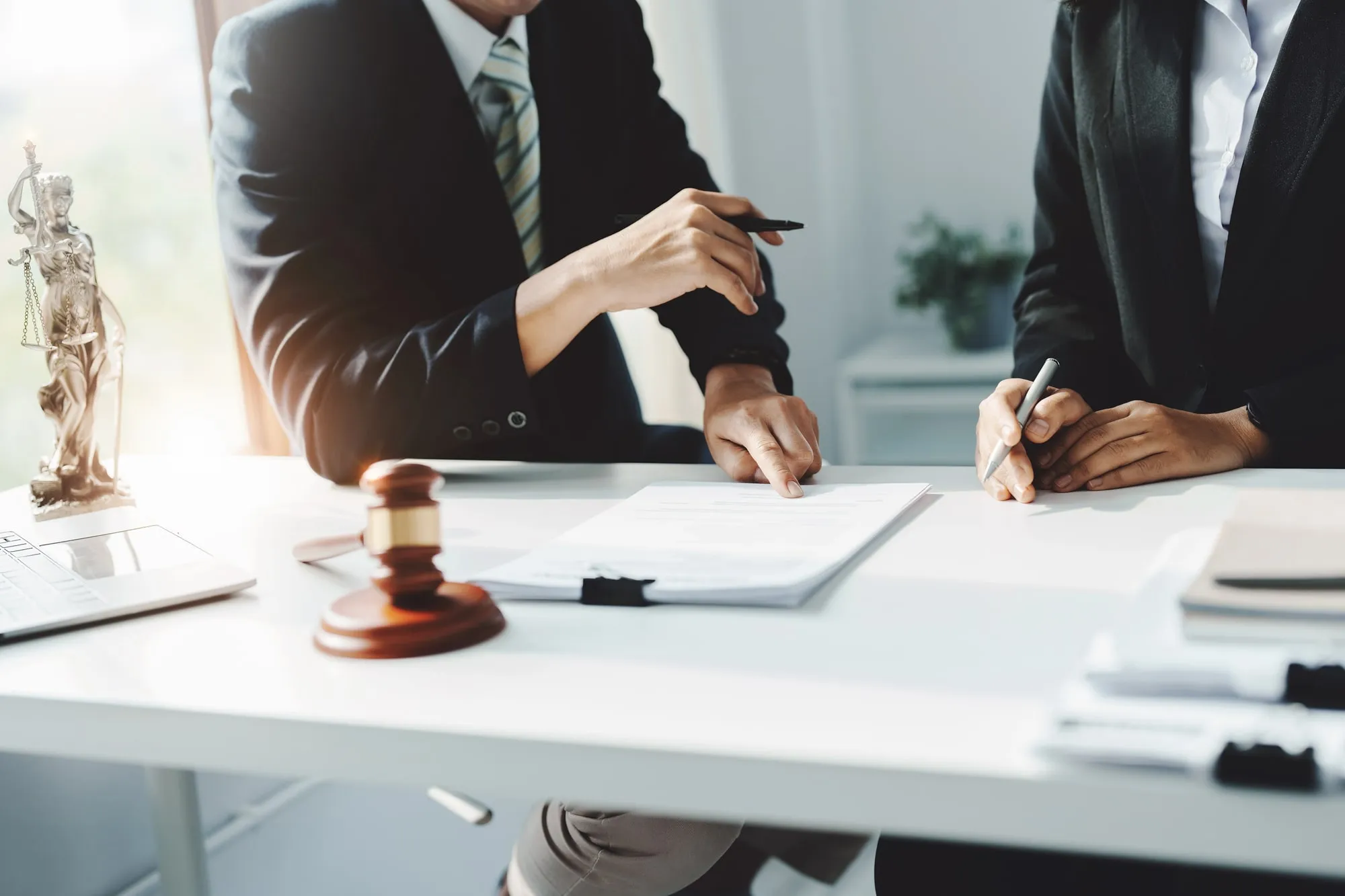 How a Shareholder Disputes Lawyer Helps Protect Minority Owner Rights