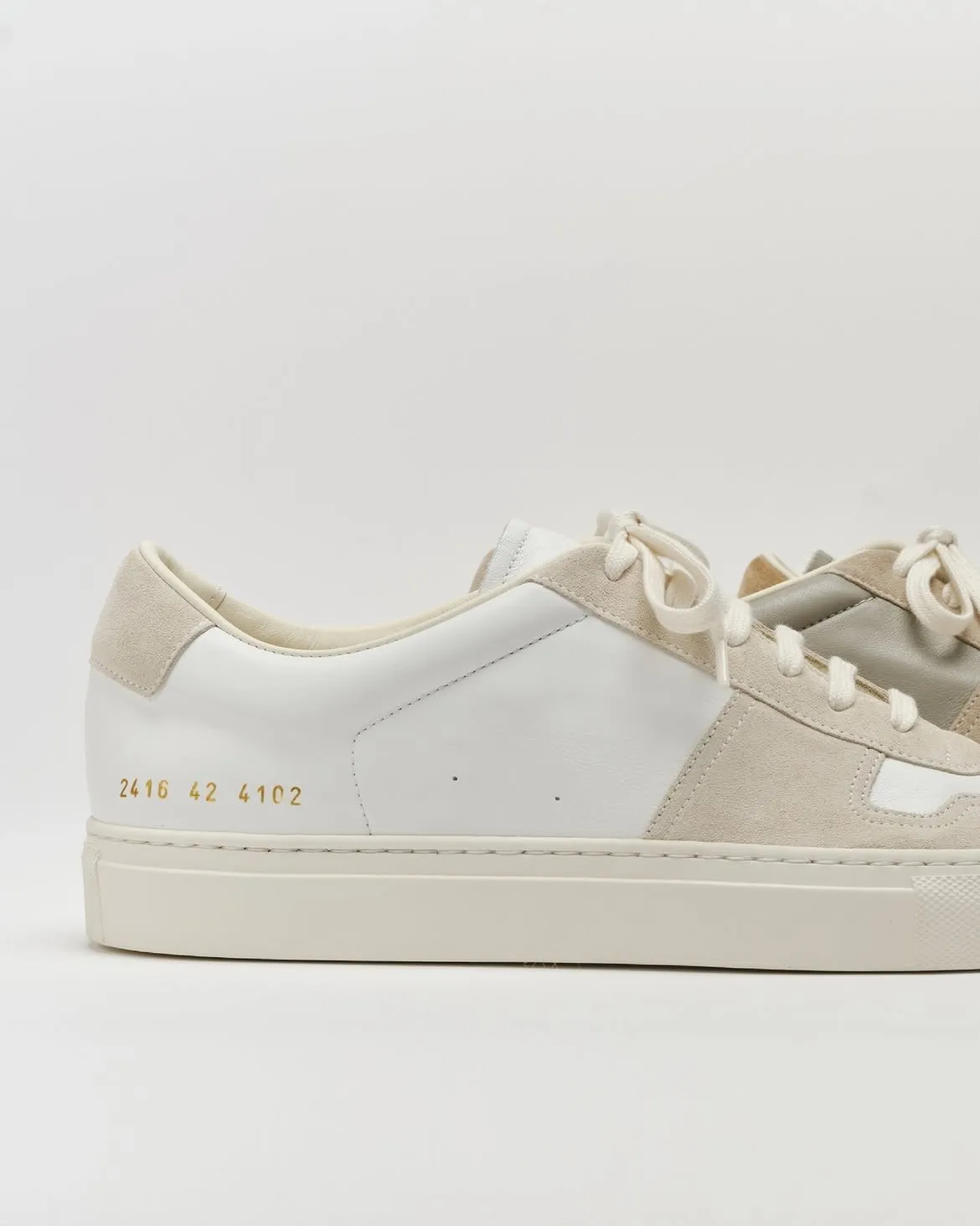 Common Projects Sneakers for Men: Building a Minimal UK Wardrobe