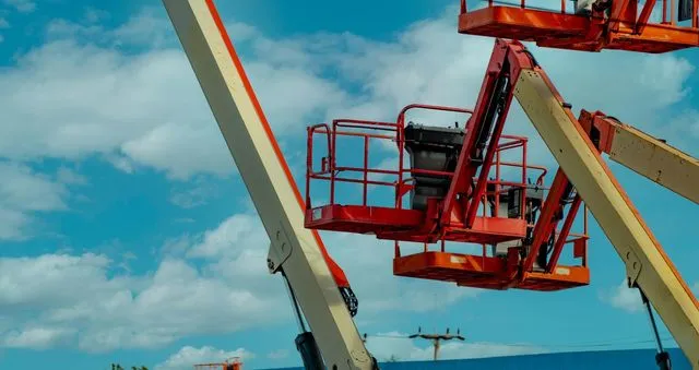 Lift Smarter, Not Harder: A Practical Crane Hire Guide