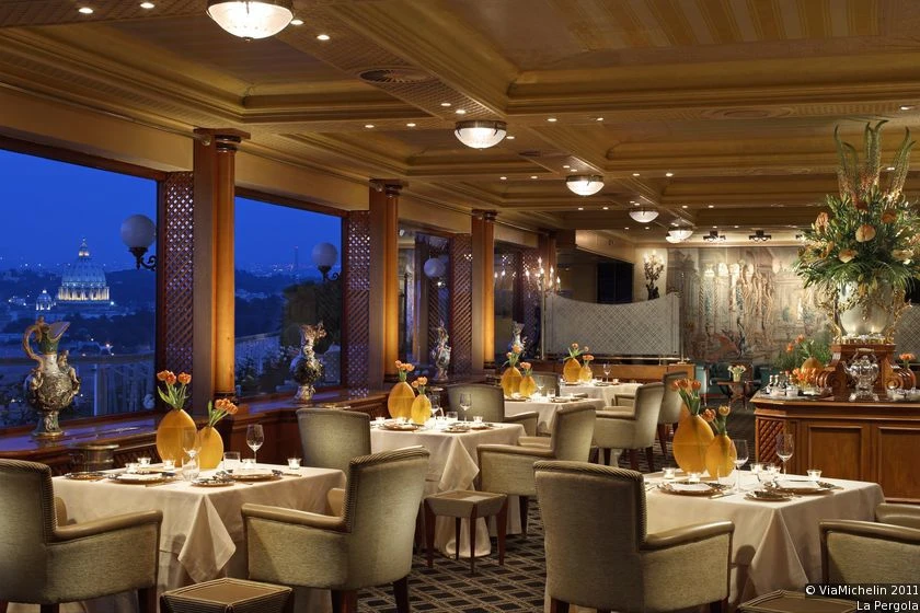 Behind the Scenes: How Restaurants Plan and Execute Their Menus