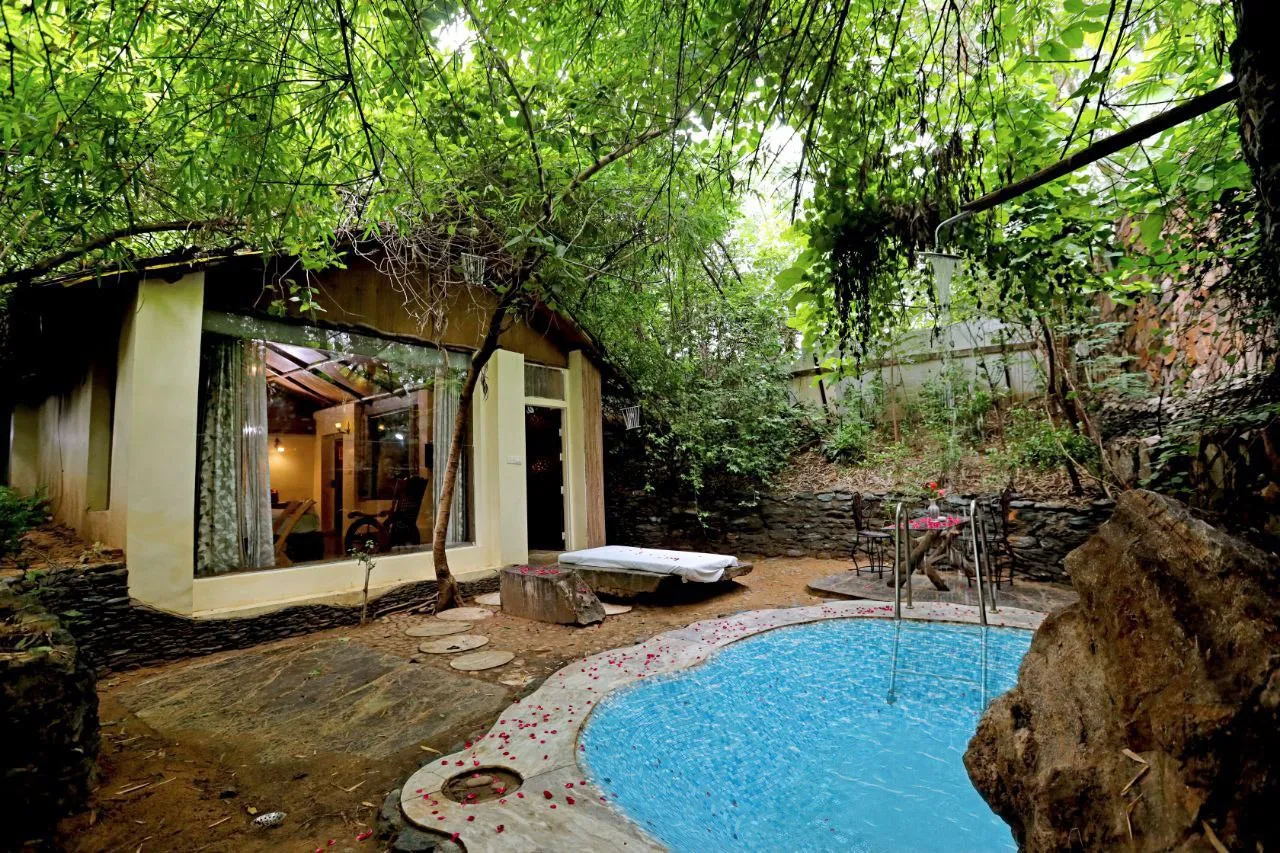 lohagarh fort resort
