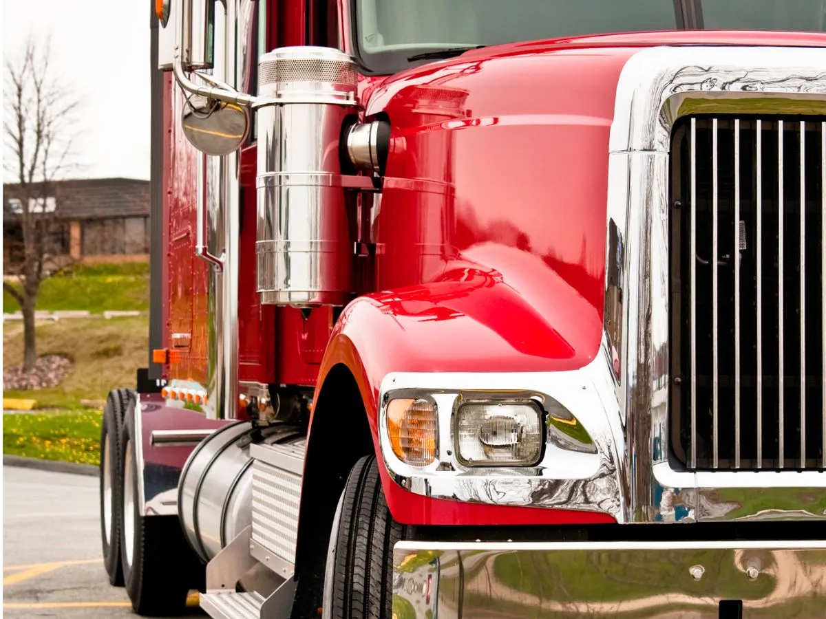 How to Secure Semi-Truck Financing with Bad Credit in Canada