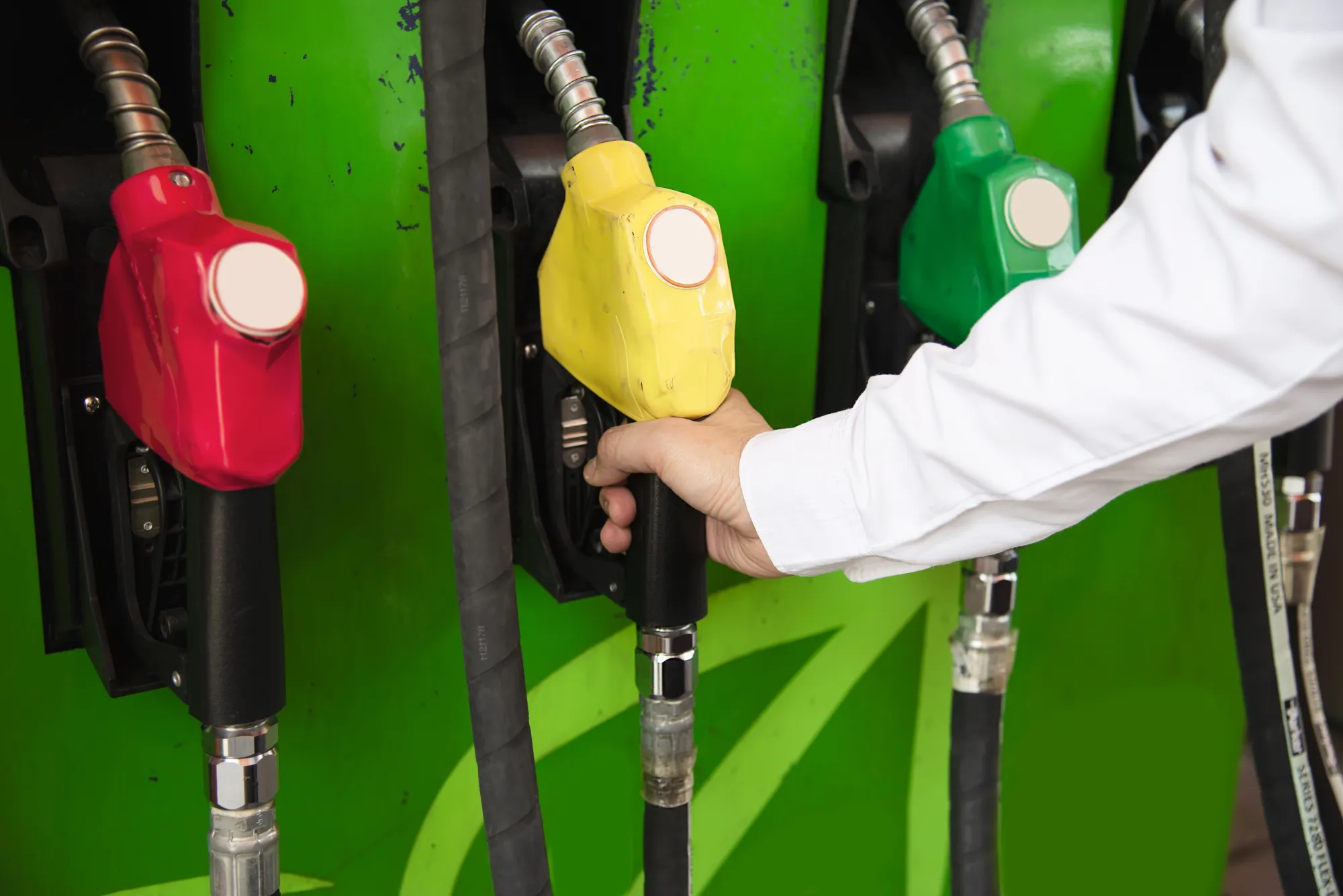Budget vs Premium Fuel Additives: Which One Is Better for Your Car?