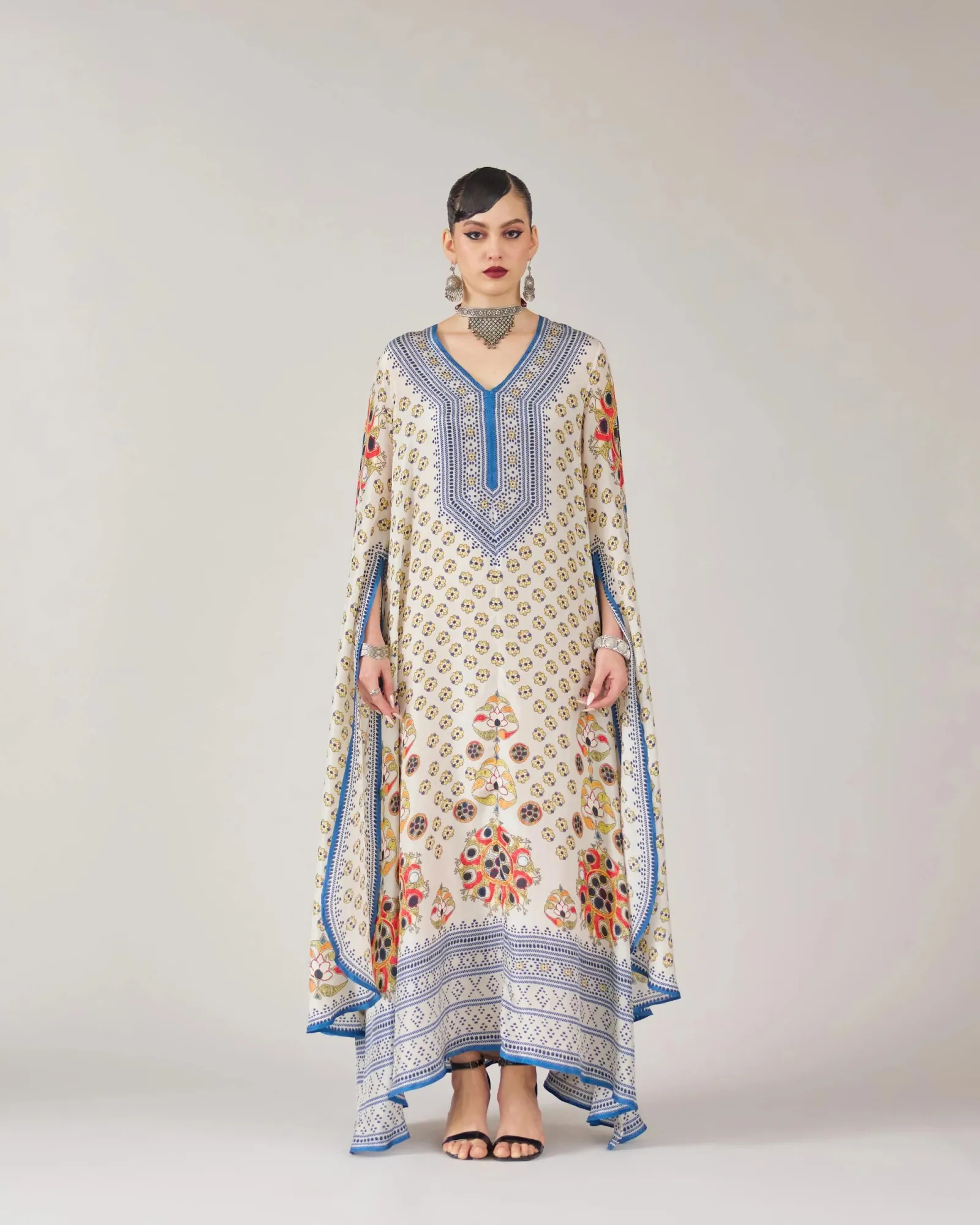 Moroccan Kaftan: Timeless Elegance by Rajdeep Ranawat