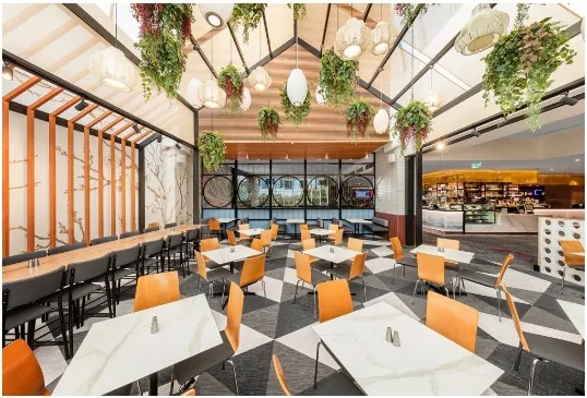 Best Outdoor Bar Forest Hill: Great Food, Drinks & Live Sports