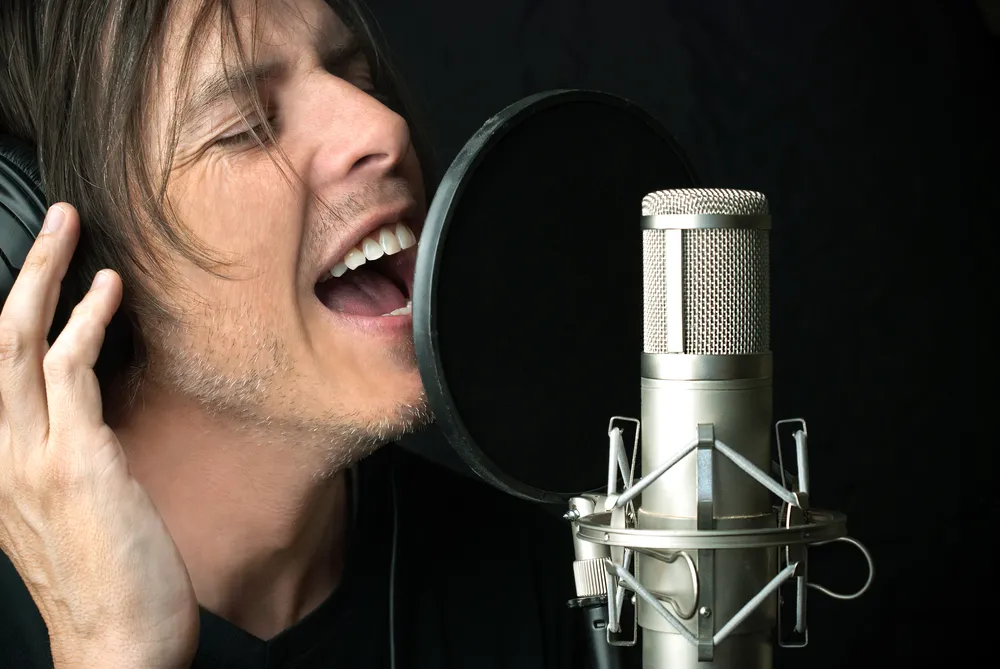 Why Stage Performance Coaching Matters More Than Most Singers Realize