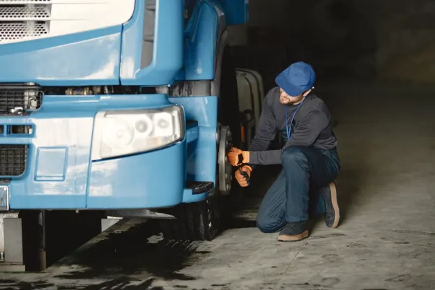 Engineering Safer Maintenance Operations: The Future of Risk Control in Heavy-Duty Vehicle Repair