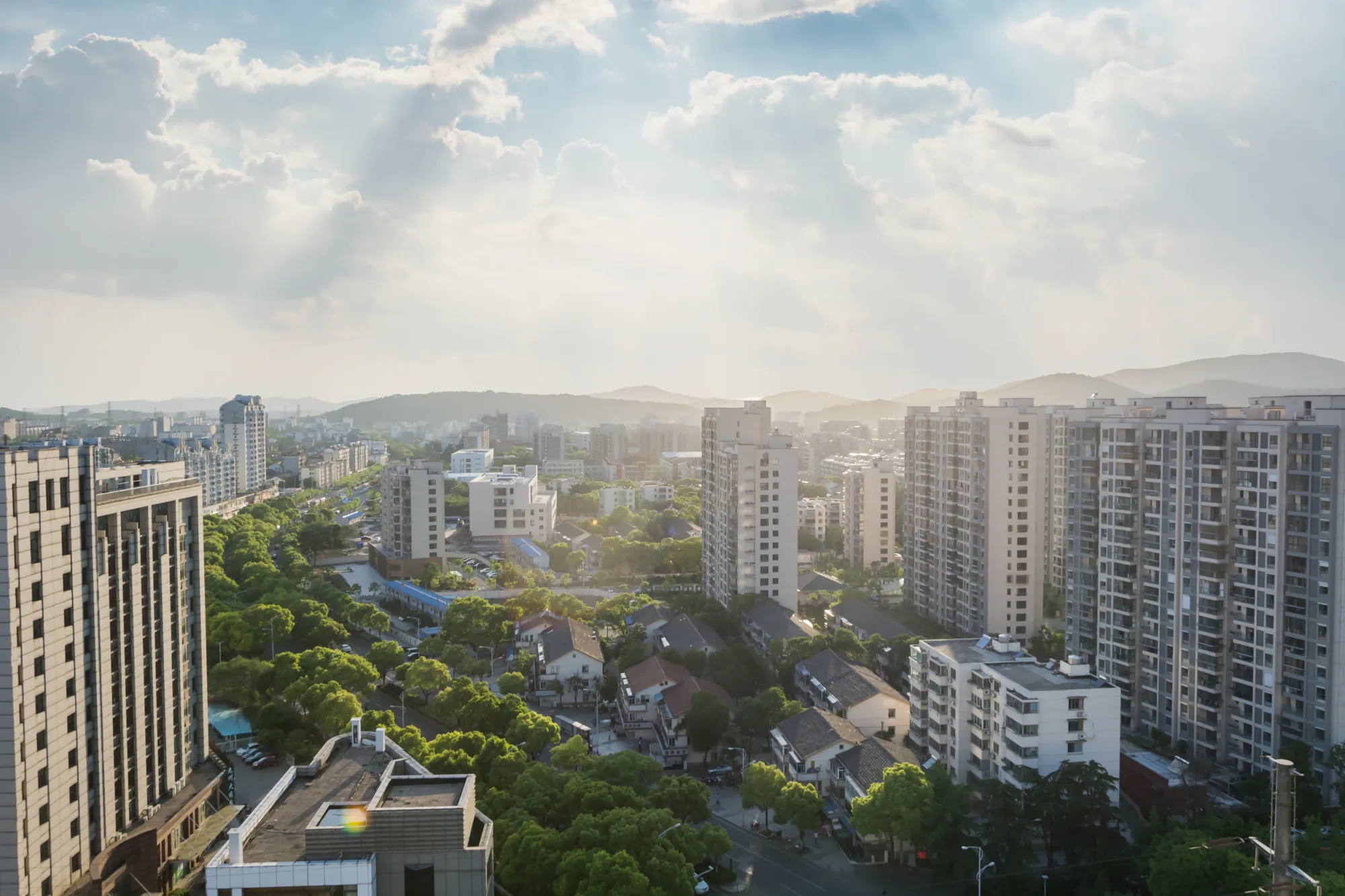 How Do Boutique Residential Projects Outperform Large Townships in Resale Value?